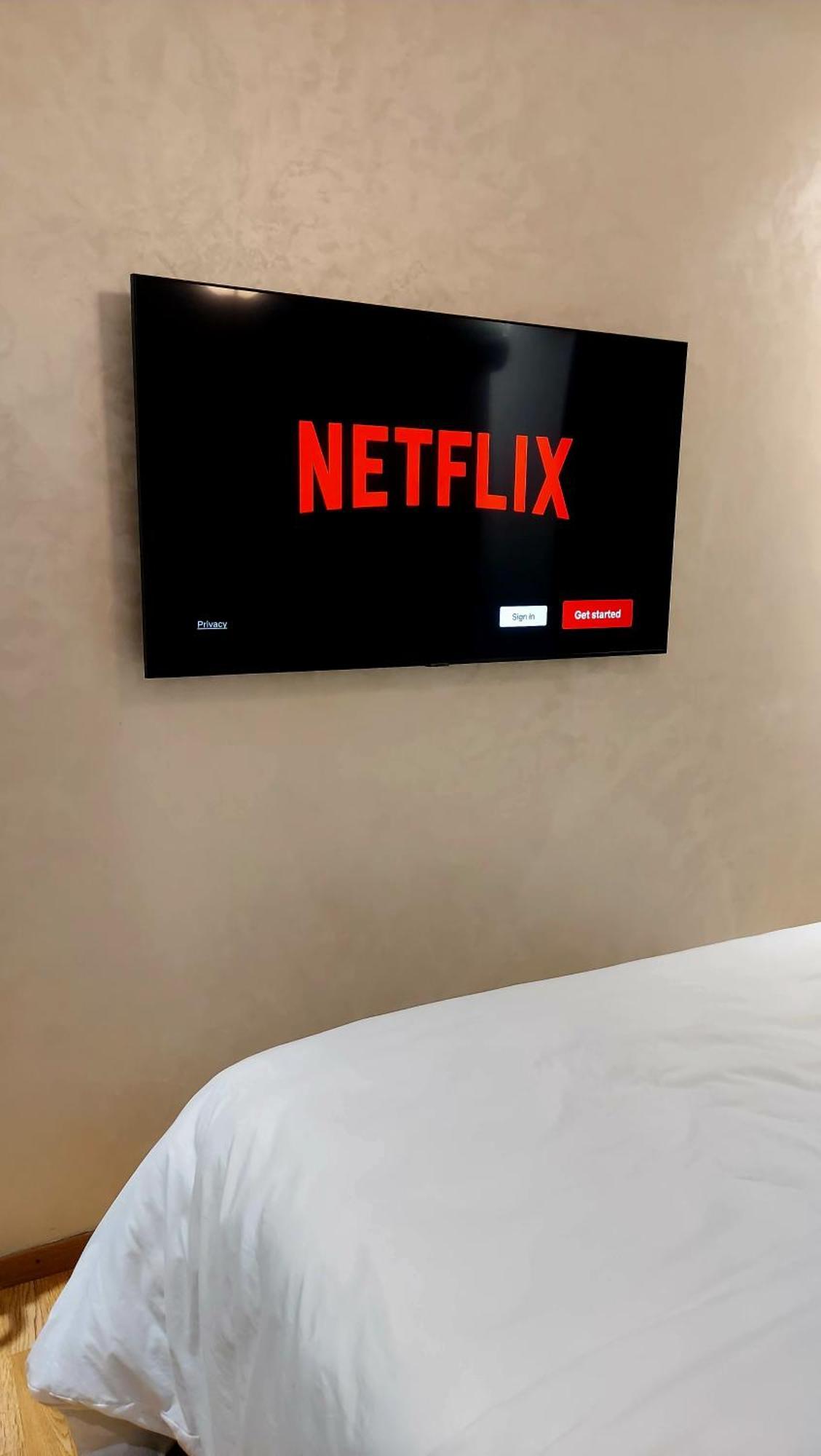 Apartamento Luxury Of 80m2 , 1minute From Hassan2 Mosquè From Family , Pour Famille , Interdit Couples Araabic Non Marié, Forbidden Unmarried Araabic Couples