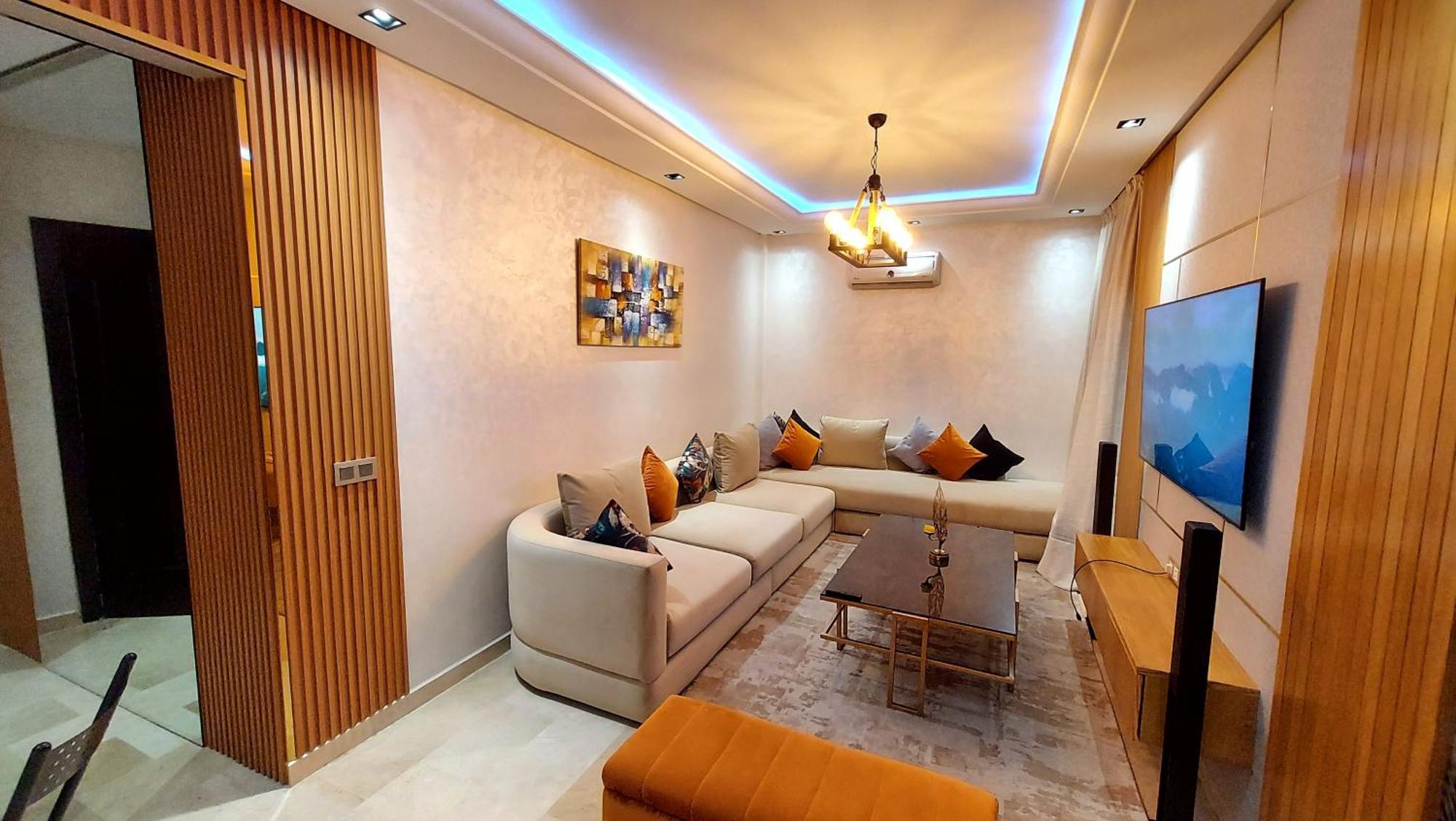 Luxury Of 80m2 , 1minute From Hassan2 Mosquè From Family , Pour Famille , Interdit Couples Araabic Non Marié, Forbidden Unmarried Araabic Couples Apartamento Casa Blanca