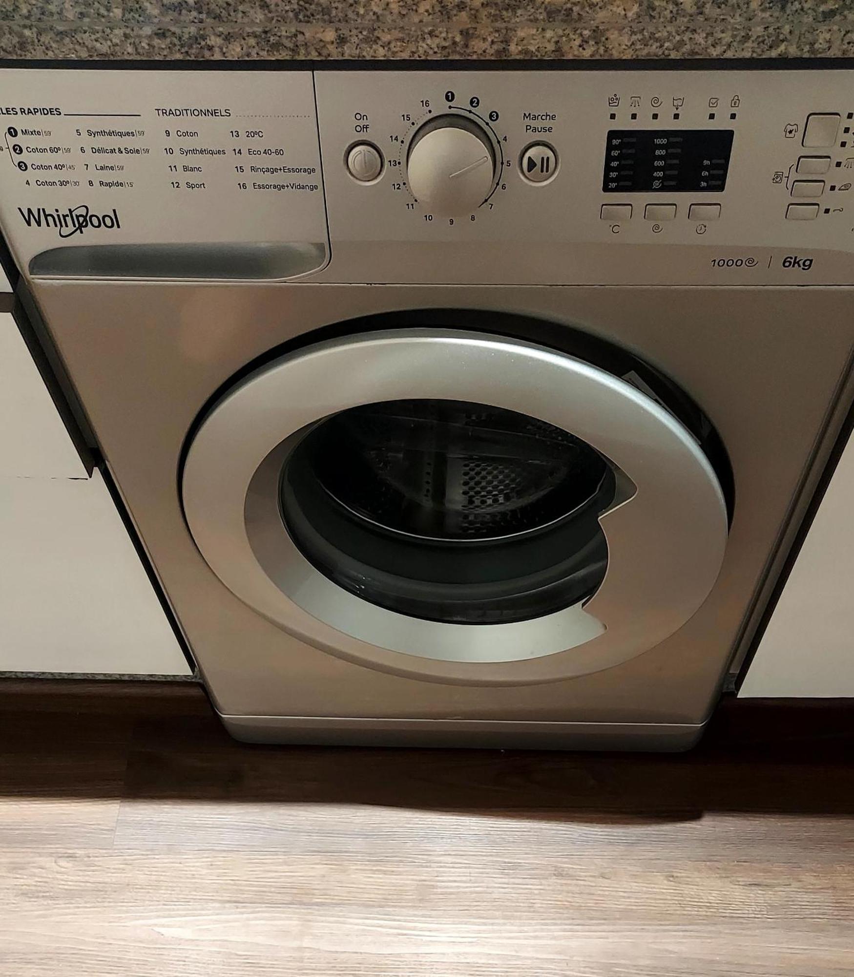 Apartamento Luxury Of 80m2 , 1minute From Hassan2 Mosquè From Family , Pour Famille , Interdit Couples Araabic Non Marié, Forbidden Unmarried Araabic Couples